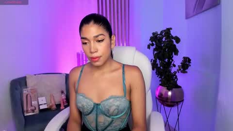 Snapshot of ambarfox1 chatting on February 12, 12:44 pm Ambar online show from February 12, 12:44 pm