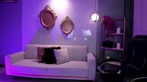 Ambar  online show from October 25, 11:40 am