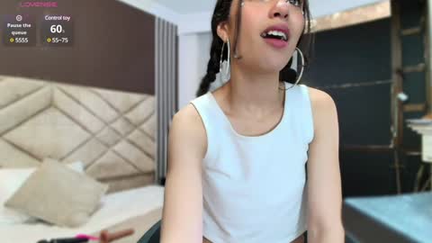 Ambar Ross online show from December 15, 10:26 pm