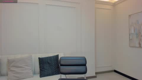 ambarowens online show from February 7, 4:38 am