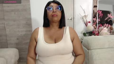 Snapshot of ambarsofhia chatting on April 17, 8:45 pm Amber Sofhia online show from April 17, 8:45 pm