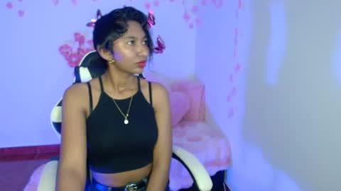 Snapshot of amber__666 chatting on October 12, 1:59 am amber__666 online show from October 12, 1:59 am