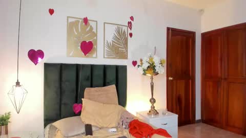 Snapshot of amber__davis chatting on February 14, 11:53 pm Amber Davis online show from February 14, 11:53 pm