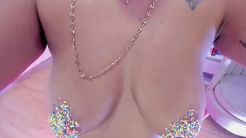 amber  ferrera online show from January 14, 8:47 pm