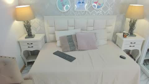 amber  ferrera online show from March 15, 12:33 pm