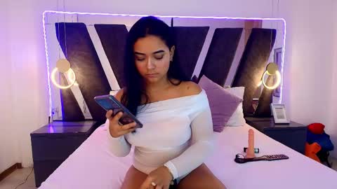 Snapshot of amber__jhonson_ chatting on June 9, 2:12 am Amber online show from June 9, 2:12 am