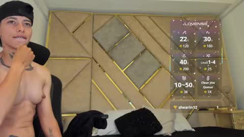 Snapshot of amber_adams_ chatting on October 6, 3:09 pm Amber online show from October 6, 3:09 pm