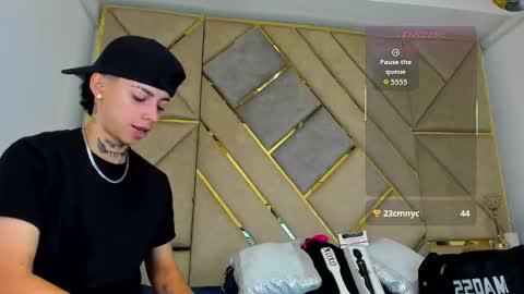 Snapshot of amber_adams_ chatting on October 15, 2:39 pm Amber online show from October 15, 2:39 pm