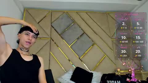 Snapshot of amber_adams_ chatting on October 23, 1:10 pm Amber online show from October 23, 1:10 pm