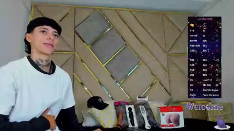 Snapshot of amber_adams_ chatting on November 6, 1:56 pm Amber online show from November 6, 1:56 pm