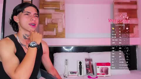 Snapshot of amber_adams_ chatting on April 10, 1:27 pm Amber online show from April 10, 1:27 pm