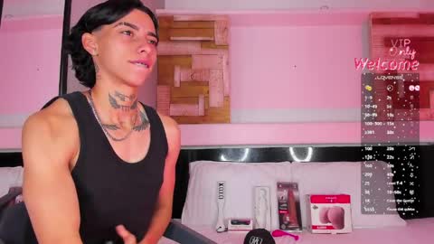 Snapshot of amber_adams_ chatting on April 11, 1:48 pm Amber online show from April 11, 1:48 pm