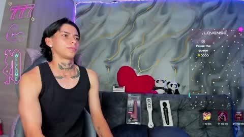 Snapshot of amber_adams_ chatting on April 20, 9:49 pm Amber online show from April 20, 9:49 pm