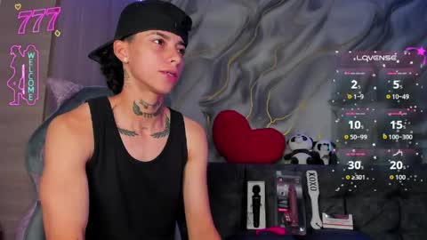 Snapshot of amber_adams_ chatting on April 22, 1:56 pm Amber online show from April 22, 1:56 pm