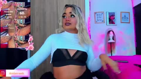 Snapshot of amber_bigcum chatting on June 14, 11:01 am Amber sofia pitter online show from June 14, 11:01 am