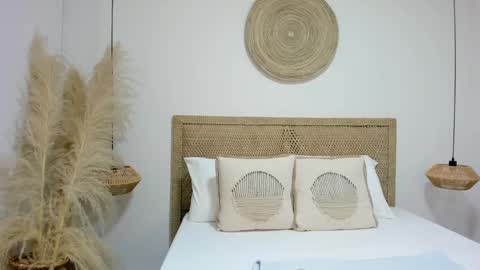 A M B E R online show from September 15, 7:58 pm