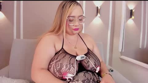 amber_bunnyx online show from September 9, 4:45 am