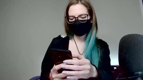 Amber non-nude model online show from February 8, 4:14 am