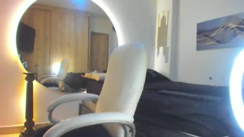 Snapshot of amber_disney chatting on January 17, 11:51 pm Amber Disney online show from January 17, 11:51 pm
