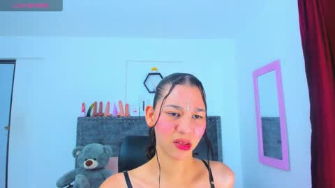 ambar online show from December 16, 8:05 pm