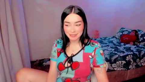 Snapshot of amber_landy1 chatting on December 3, 12:35 am amber online show from December 3, 12:35 am