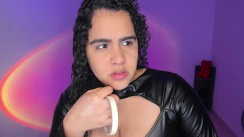 Snapshot of amber_smith20 chatting on June 24, 1:04 am find me here --- online show from June 24, 1:04 am