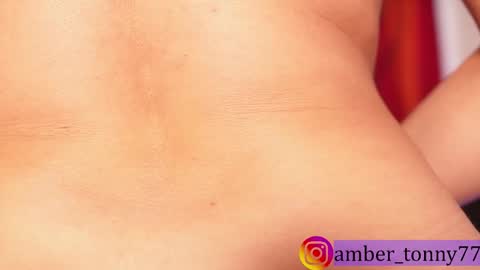 Snapshot of amber_tony77 chatting on October 20, 9:21 am online show from October 20, 9:21 am