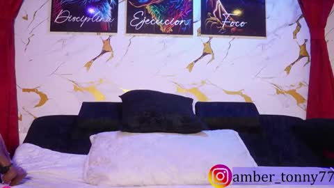 Snapshot of amber_tony77 chatting on November 27, 10:06 am online show from November 27, 10:06 am