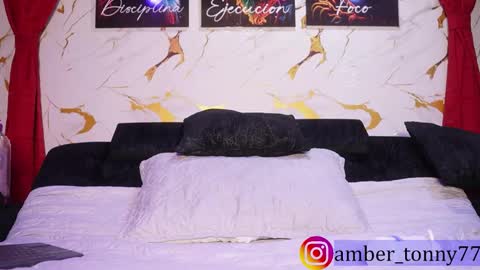 Snapshot of amber_tony77 chatting on December 15, 10:19 am online show from December 15, 10:19 am