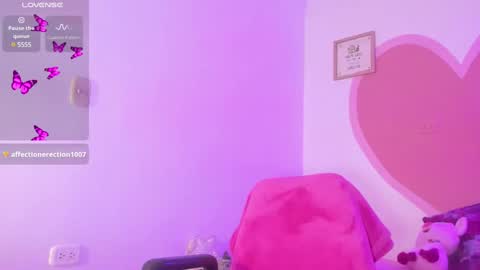 amber_white25 online show from February 25, 7:31 am
