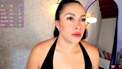 Amber Collins online show from December 19, 10:45 am