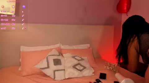 Amber Collins online show from February 16, 8:05 pm