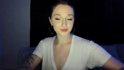 amberkinsley online show from October 1, 7:03 am