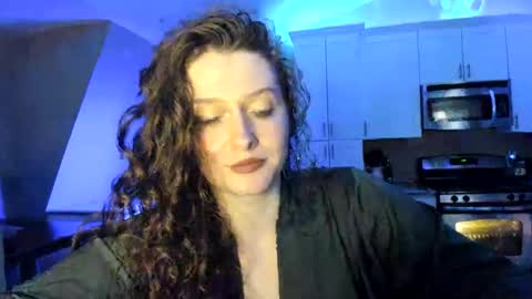 amberkinsley online show from April 4, 6:44 am