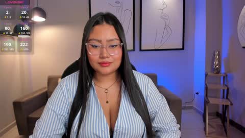 Snapshot of amberlewis_ chatting on December 14, 3:29 am Amber online show from December 14, 3:29 am