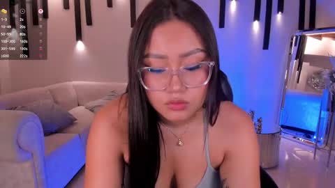 Snapshot of amberlewis_ chatting on September 13, 3:06 am Amber online show from September 13, 3:06 am