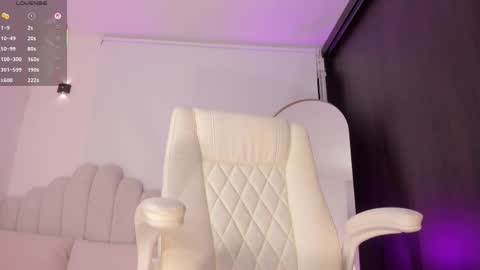 Amber  online show from April 28, 2:27 am