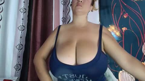 Snapshot of amberlissi chatting on April 1, 2:47 pm LISSY online show from April 1, 2:47 pm