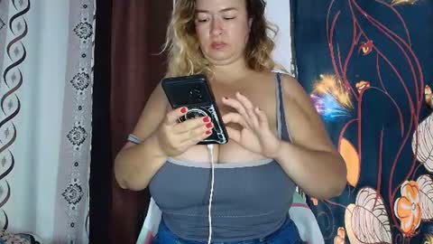 Snapshot of amberlissi chatting on June 20, 3:26 pm LISSY online show from June 20, 3:26 pm
