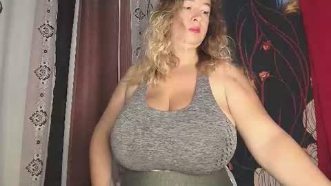 Snapshot of amberlissi chatting on July 27, 1:18 pm LISSY online show from July 27, 1:18 pm
