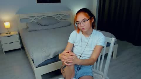 Snapshot of amberlyconda chatting on October 10, 6:01 am Sofia online show from October 10, 6:01 am