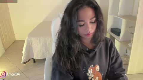 Snapshot of ambermiller04 chatting on April 1, 1:01 pm Amber online show from April 1, 1:01 pm