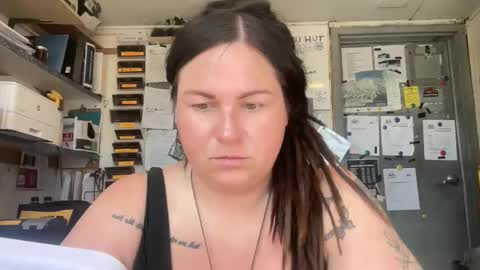 ambermoss7 online show from April 30, 5:41 pm