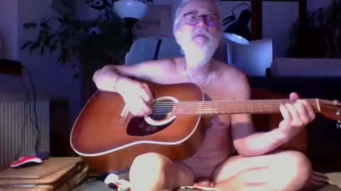 Snapshot of amberr11 chatting on October 4, 9:46 pm Amberr11 online show from October 4, 9:46 pm