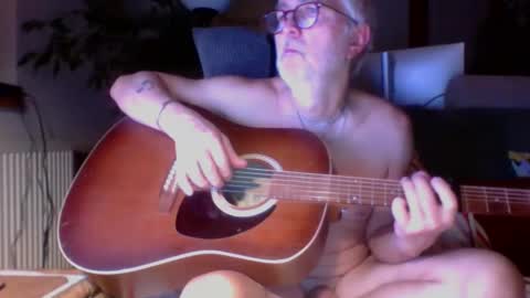 Snapshot of amberr11 chatting on October 14, 10:54 pm Amberr11 online show from October 14, 10:54 pm