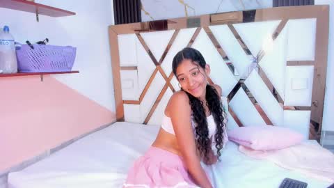 Snapshot of amberr_sweett chatting on March 7, 6:54 pm Amber online show from March 7, 6:54 pm