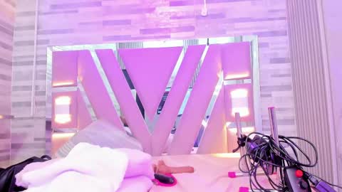 Amber online show from May 22, 7:08 pm