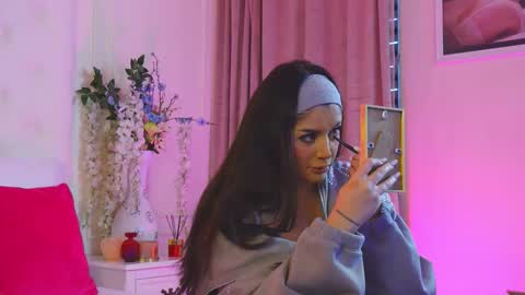 Snapshot of amberseyes chatting on February 27, 7:30 am Amberseyes online show from February 27, 7:30 am