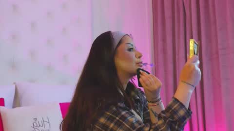 Snapshot of amberseyes chatting on March 7, 6:21 am Amberseyes online show from March 7, 6:21 am