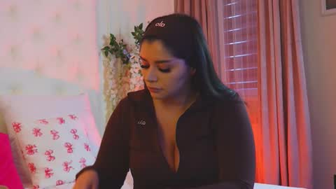 Snapshot of amberseyes chatting on March 25, 5:24 am Amberseyes online show from March 25, 5:24 am